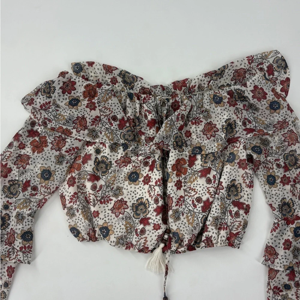 Floral Off-Shoulder Crop Blouse - Picture 6 of 10